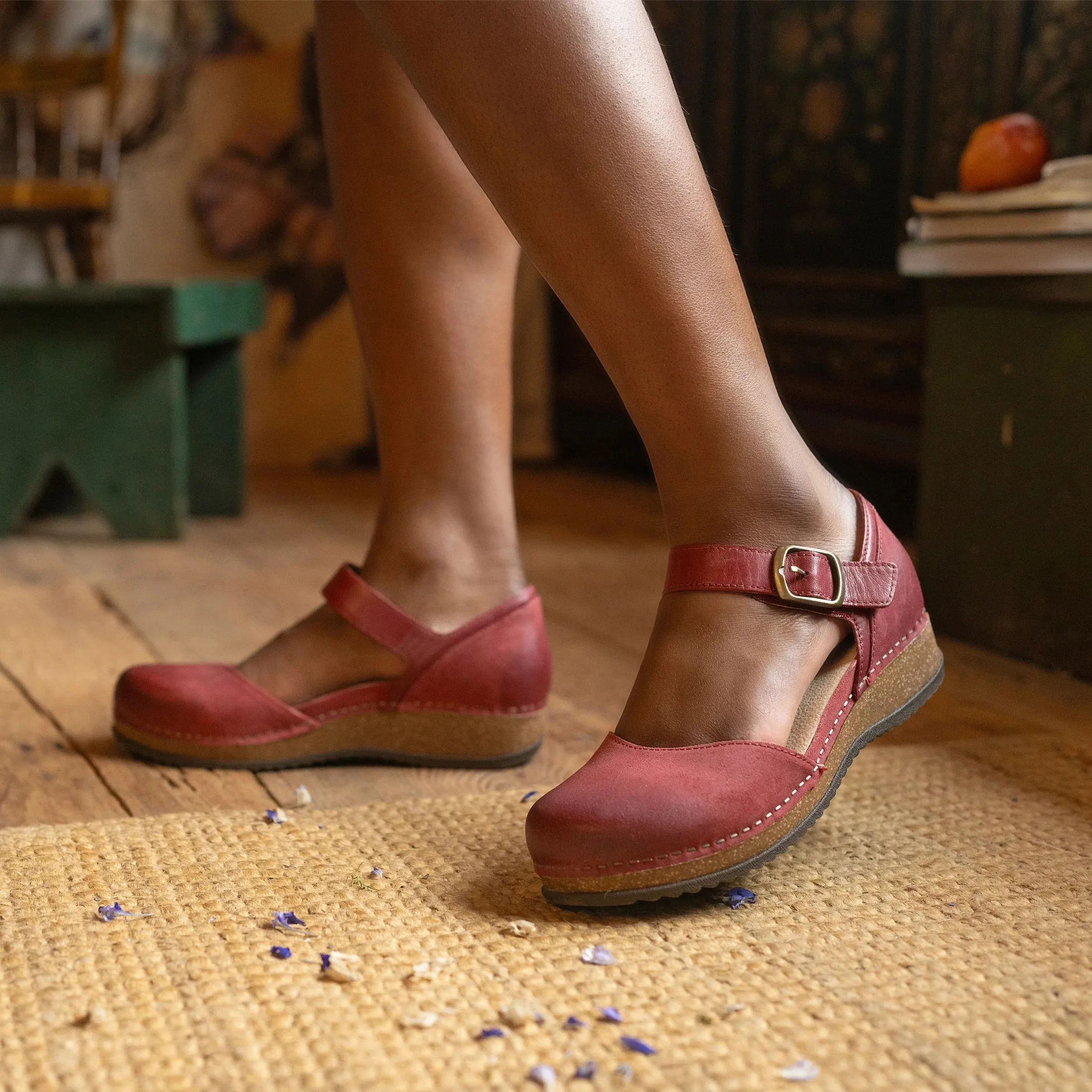 Foam Core DANSKO MAE - RED