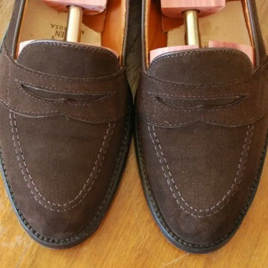 G9201 - Dark Brown Suede Full Strap Lofaer Sustainable Style