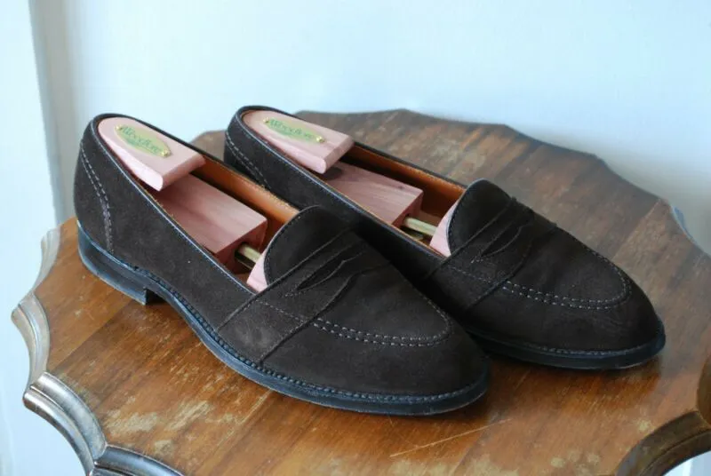 G9201 - Dark Brown Suede Full Strap Lofaer Frequent Traveler Grip Safe