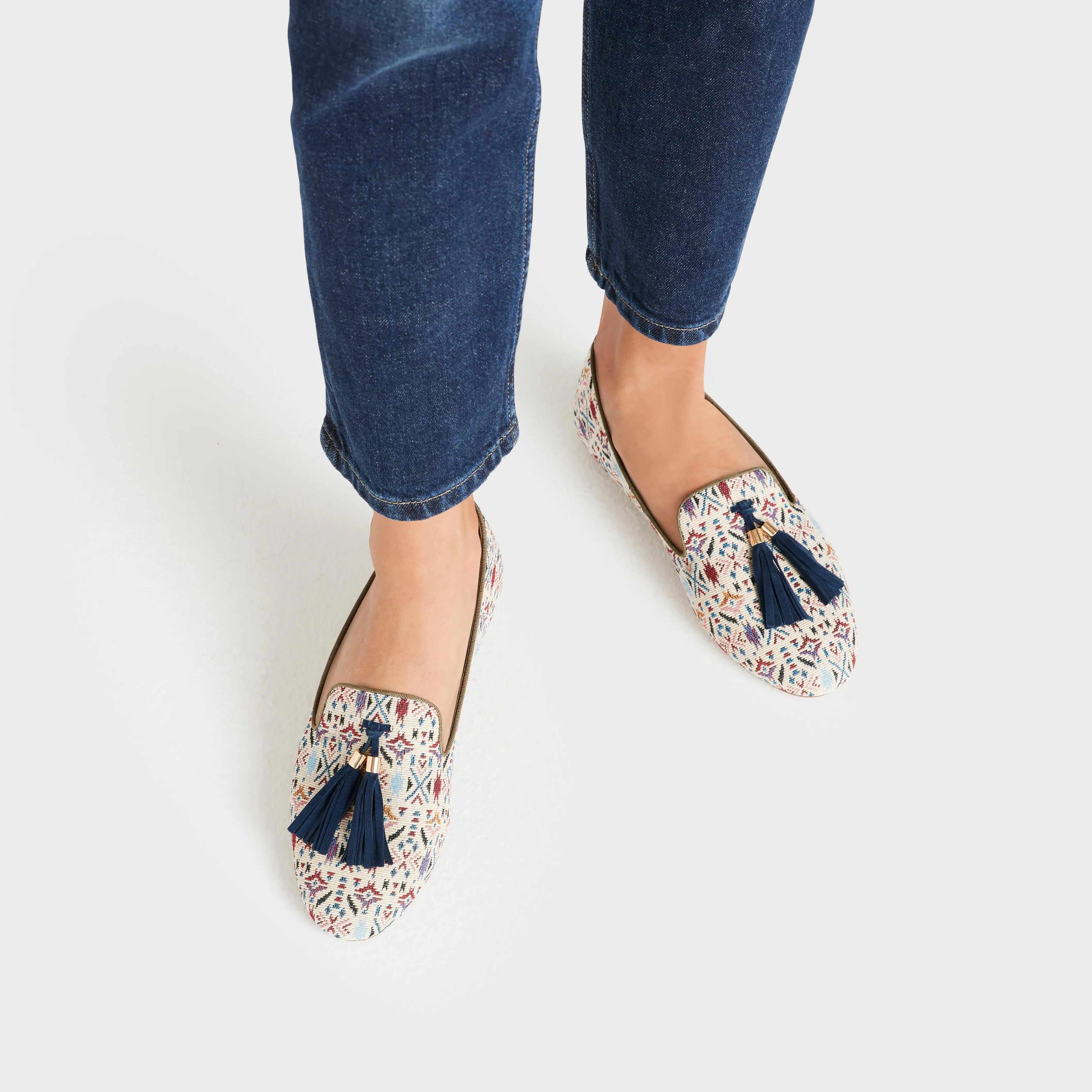 Handcrafted Quality The Starling - Multi Tapestry