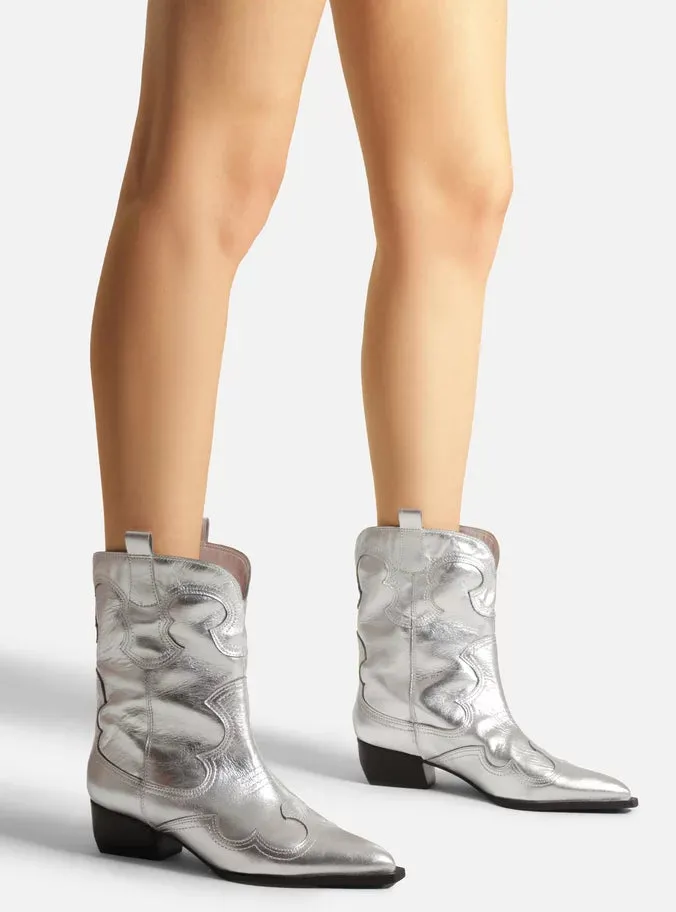 Heart Shaped Heels Giovanna Leather Block Boot