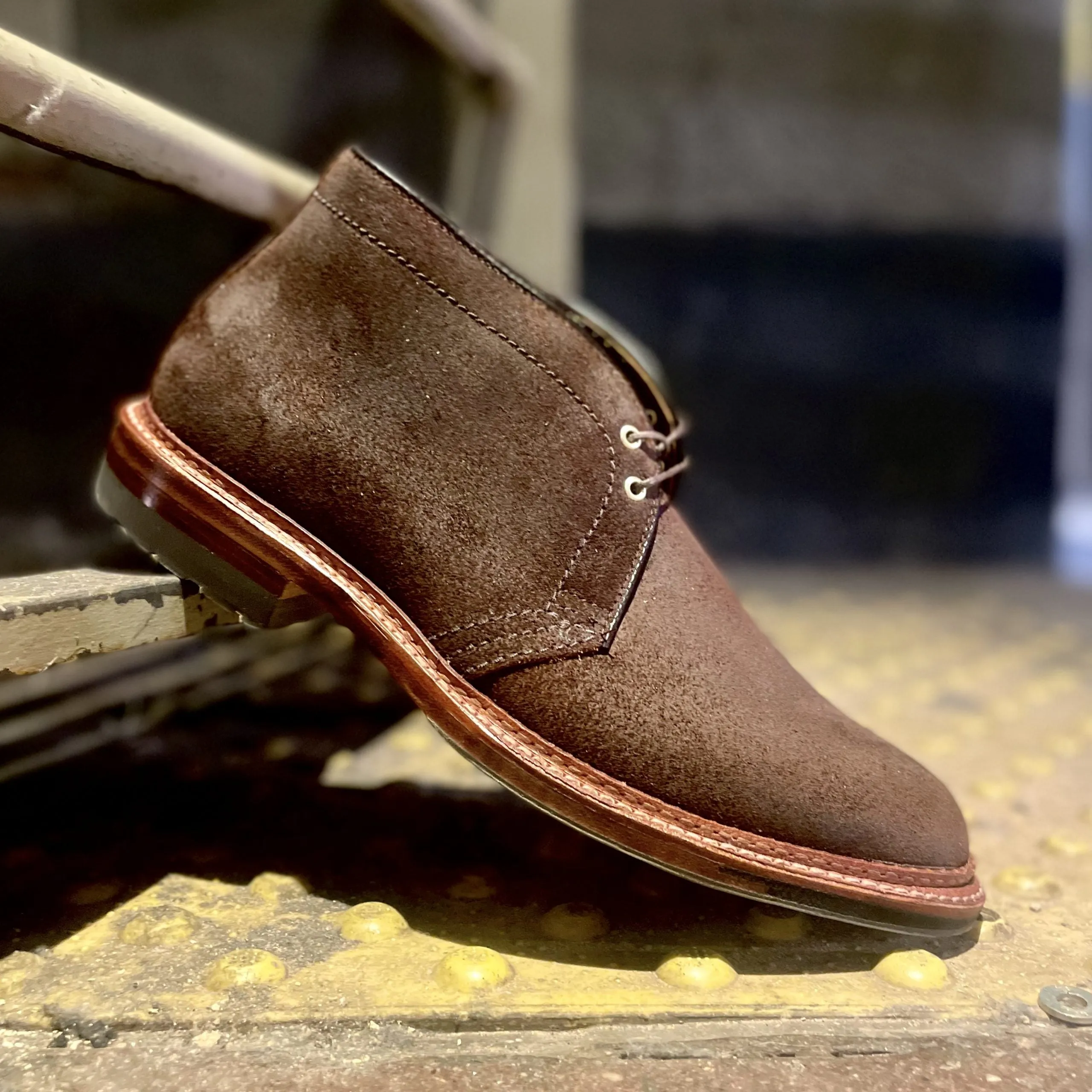 insulated D1717C - Catskills Chukka Boot in Tobacco Reverse Chamois