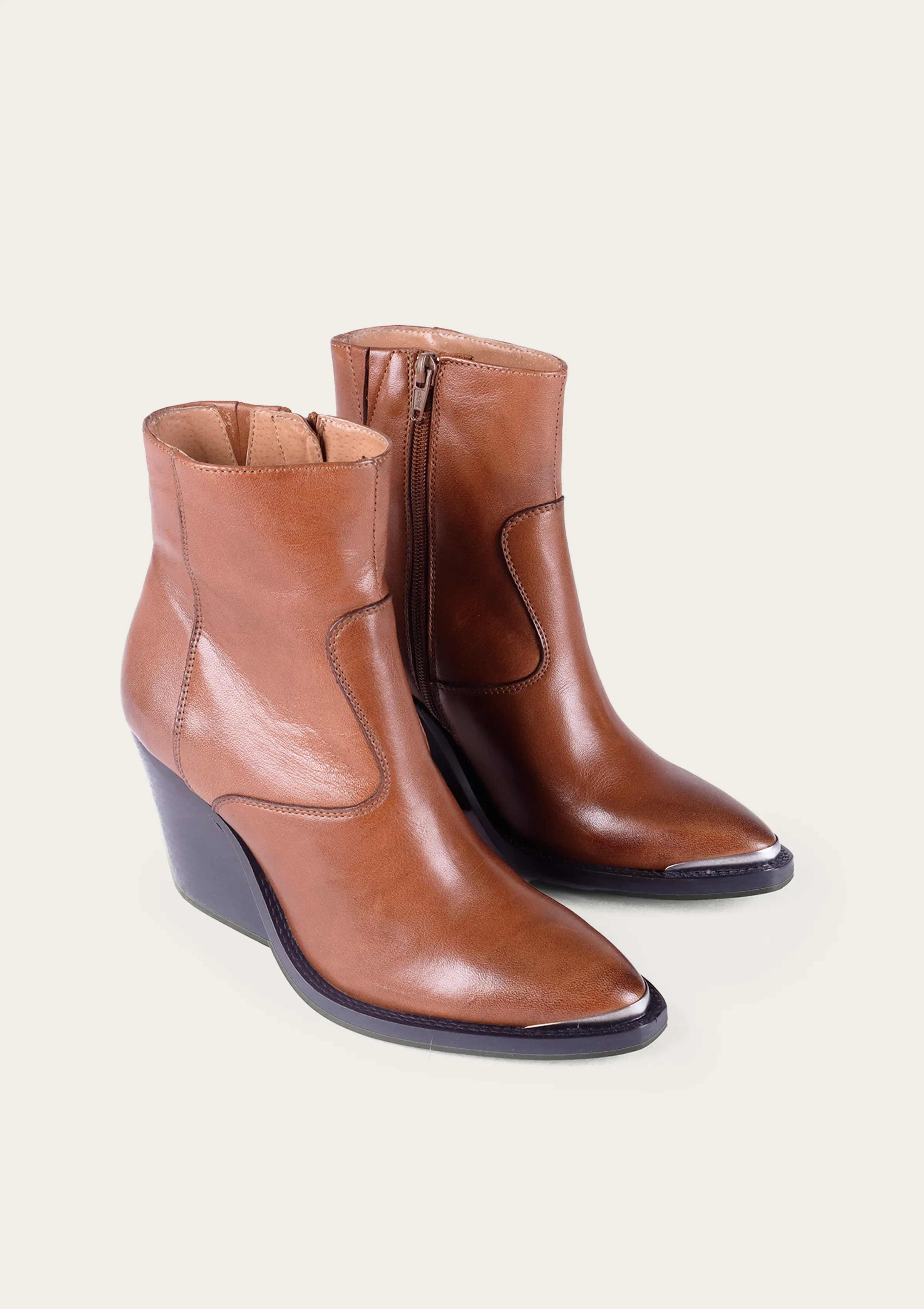 Kade Cognac Retro Heels