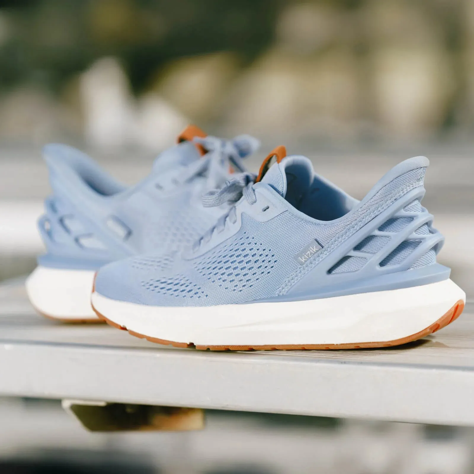KIZIK ATHENS 2 - LIGHT BLUE Agile Fit