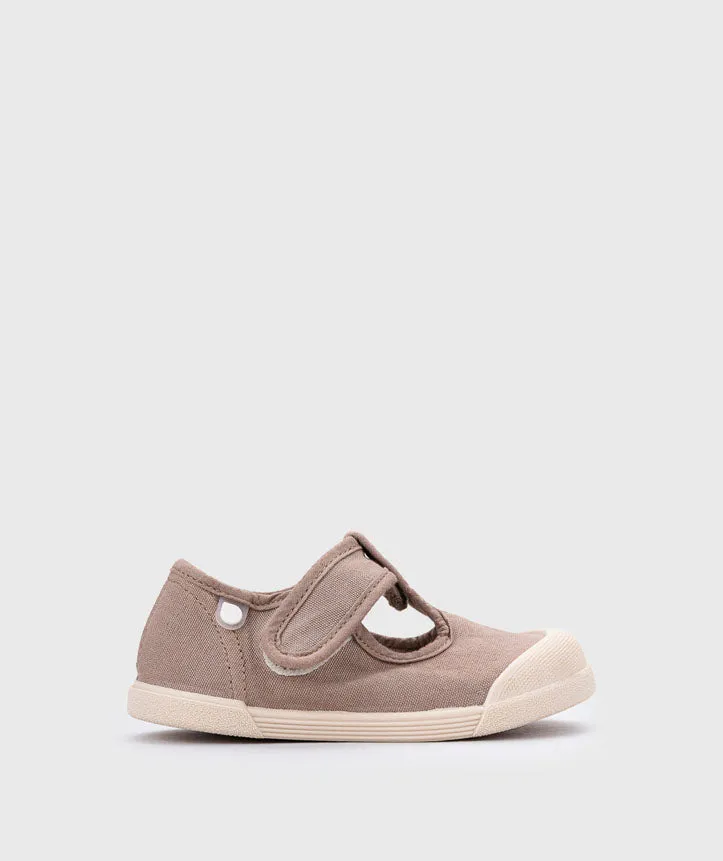 Label Details Igor Boy's and Girl's Lona Pepito Shoes, Cacao