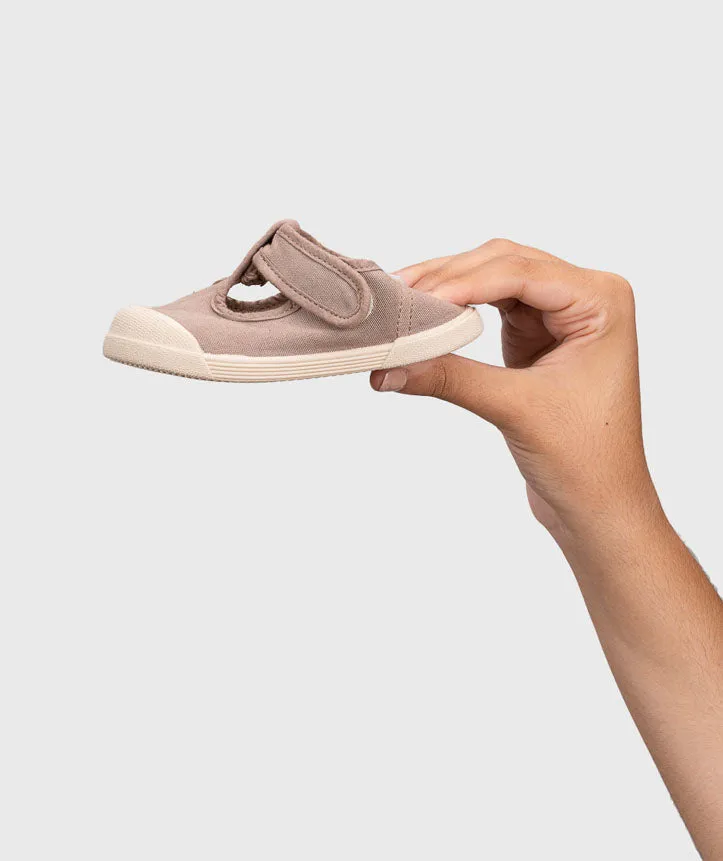 Label Details Igor Boy's and Girl's Lona Pepito Shoes, Cacao