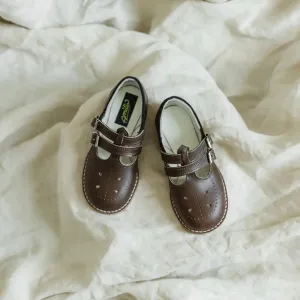 Beach - friendly kids' shoes Winter kids' wear Claire T-Strap - Brown