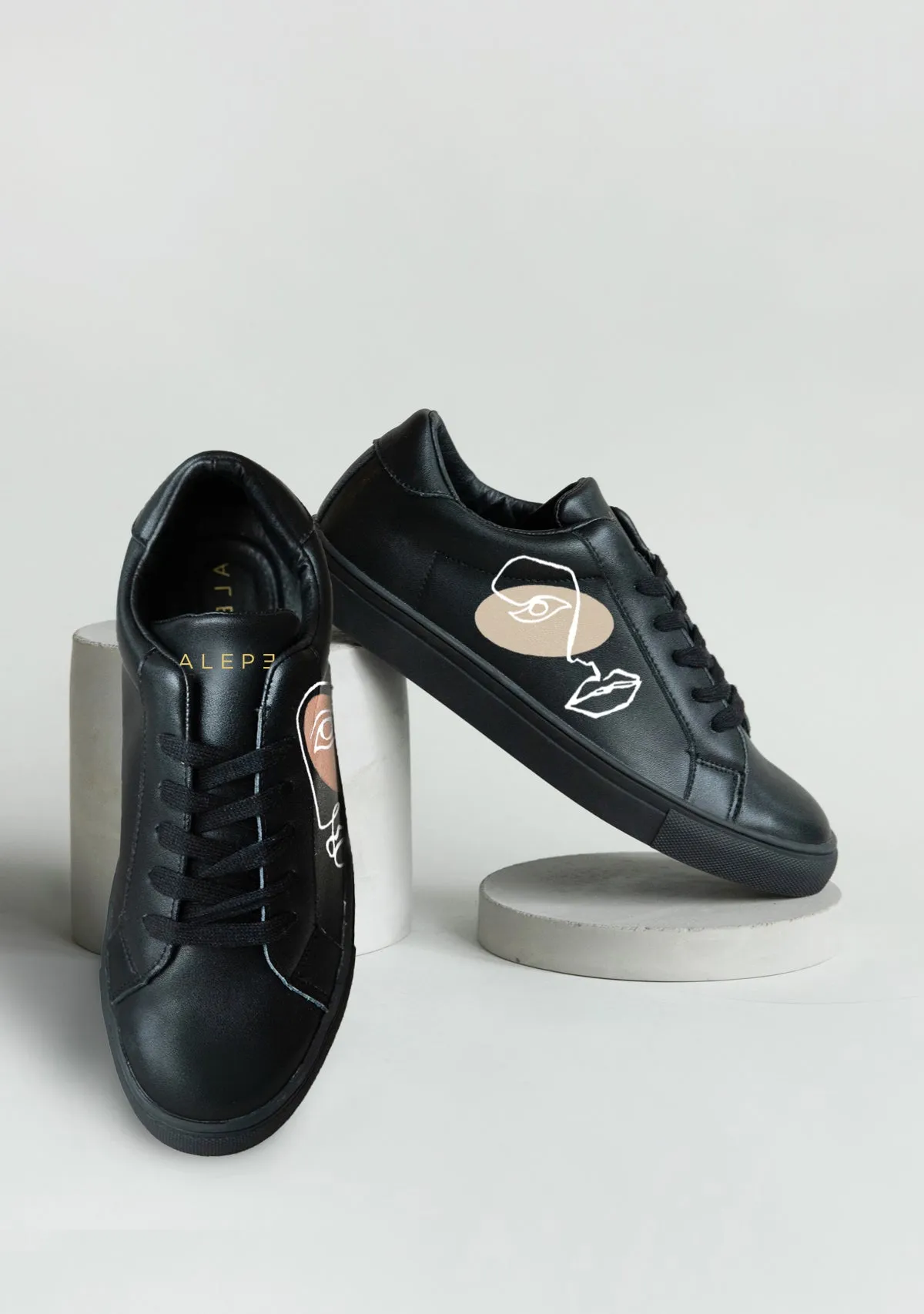 Light Motion Twins Black Sneaker