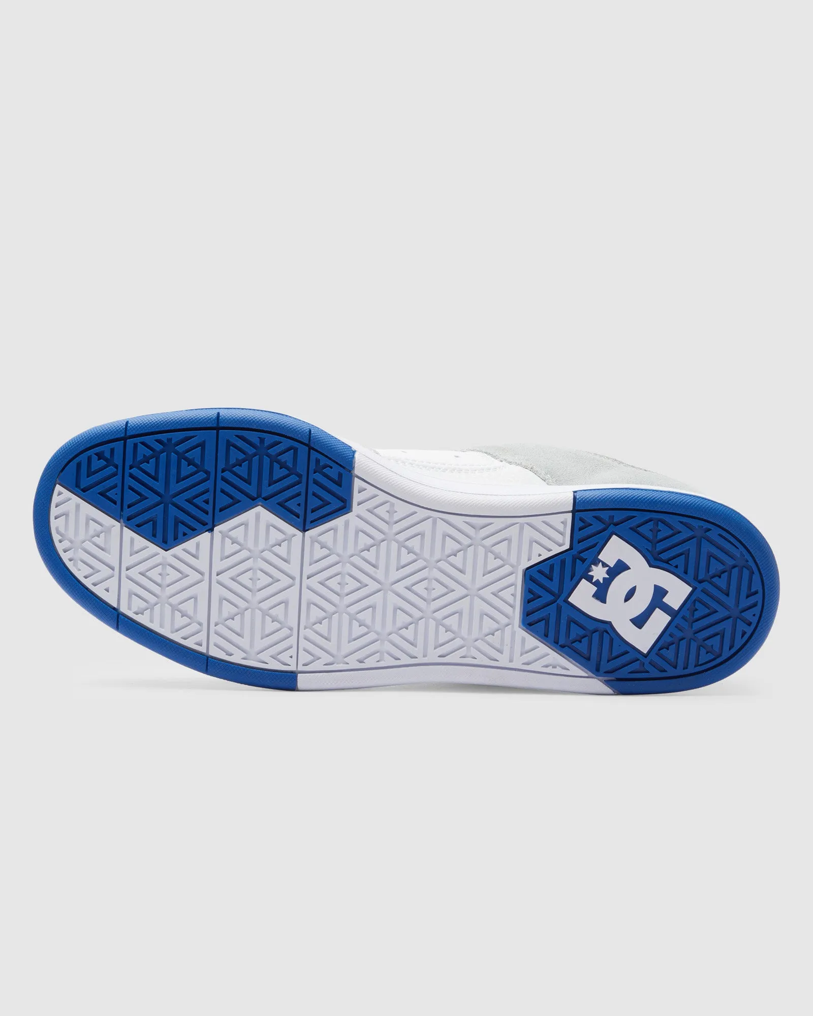 Mens DC Shoes Cure Skate Shoes All-Weather Design