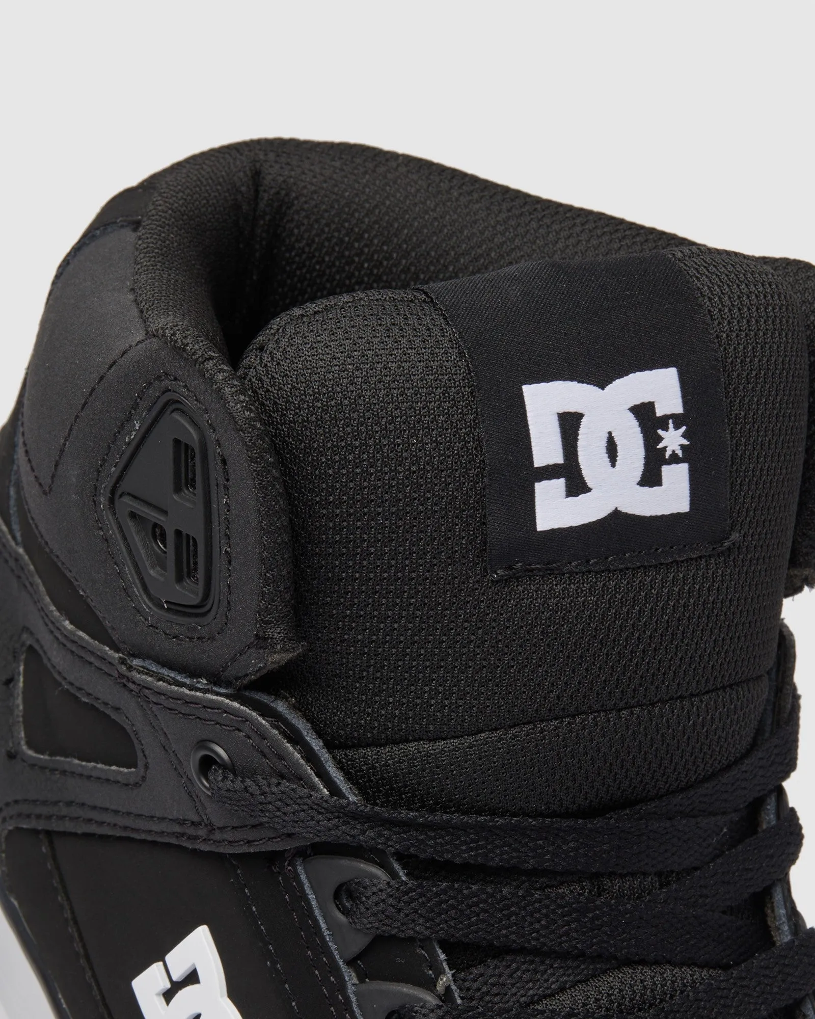 Mens Pure High-Top WC Sneakers Dynamic support