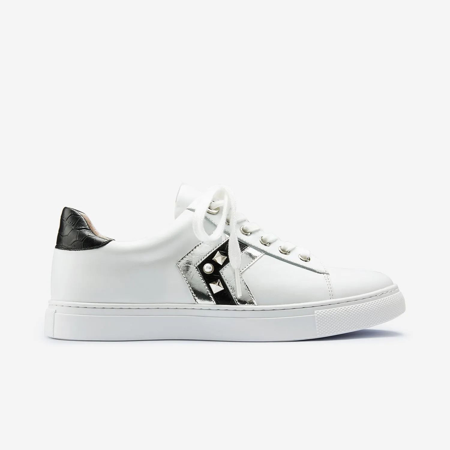 Metal Heels Gray Sneaker | White/Silver/Black leather