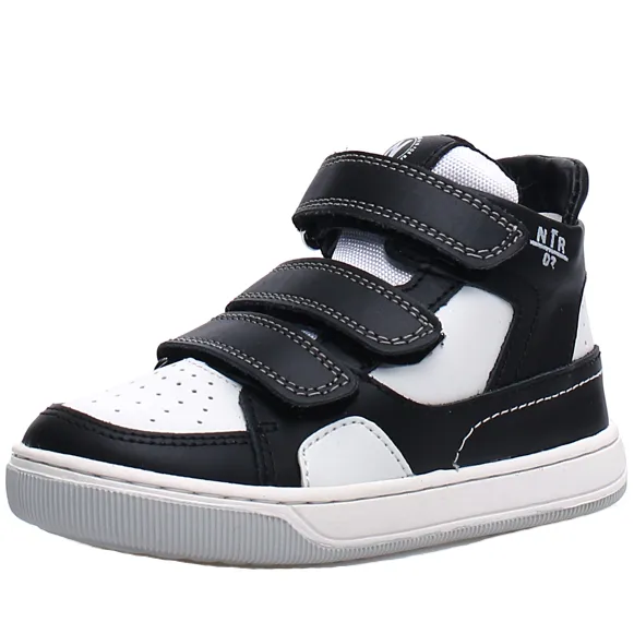 Easy - to - wear kids' fashion Preschool - sized shoes Naturino Boy's and Girl's Finnix Sneaker Shoes - Black/White