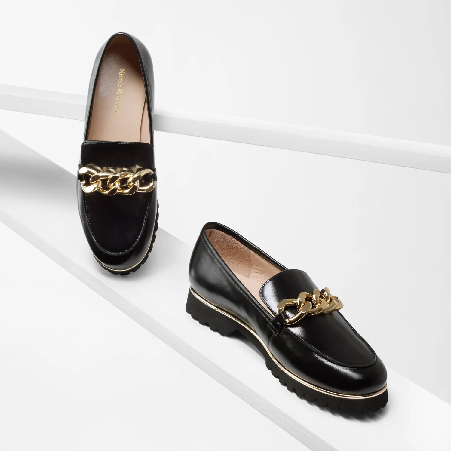 Modern Step Comfort Dominica Loafer | Black/gold combo