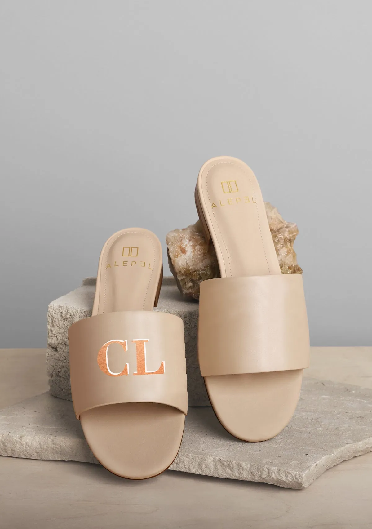 Monogram Beige Slide Light support