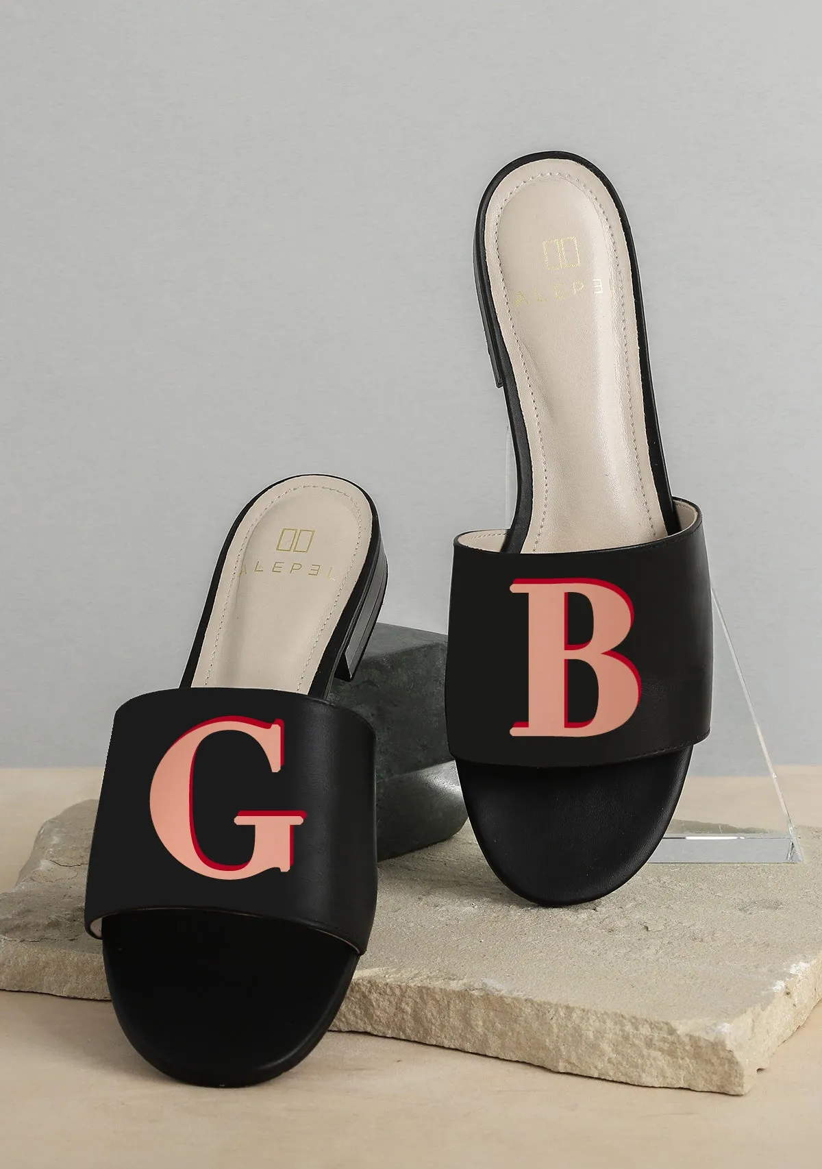 Monogram Black Slide Casual Fit