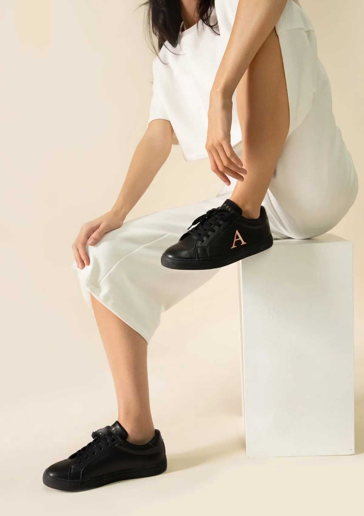 Monogram Black Sneaker Shock-absorbent arch