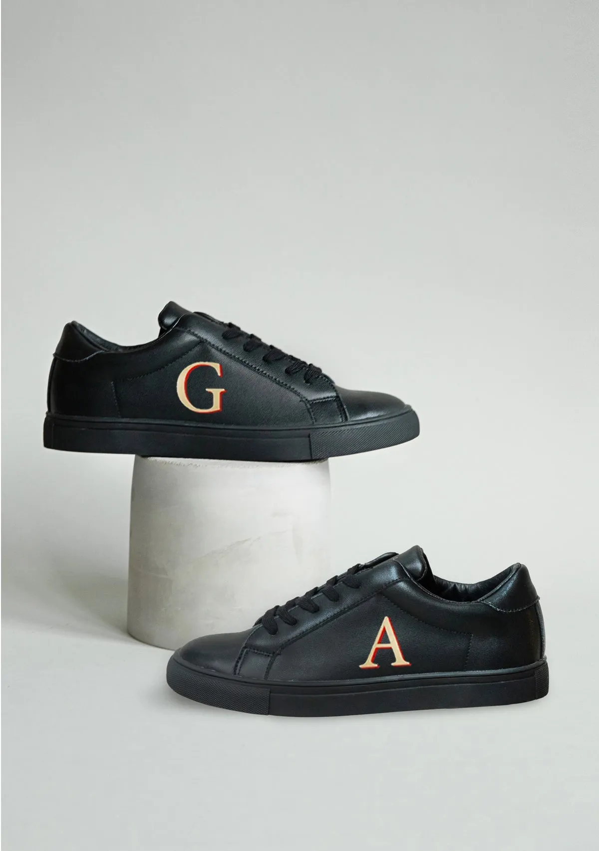 Monogram Black Sneaker Shock-absorbent arch