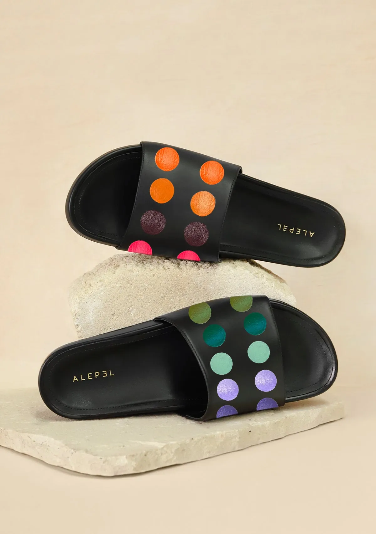 Painter's Palette Black Slip On Adjustable Soft Strap