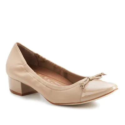 Peep Toe Pumps Hollis Pump: Light Taupe Micro with Patent Leather I Walking  Cradle