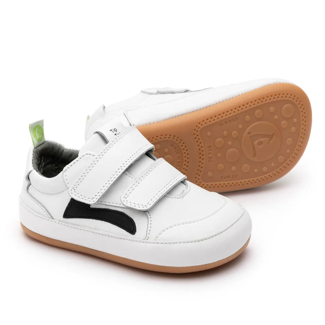 Hiking - suitable kids' shoes Sporty kids' shoes Tip Toey Joey Boy's And Girl's Landy Sneakers - White / Black