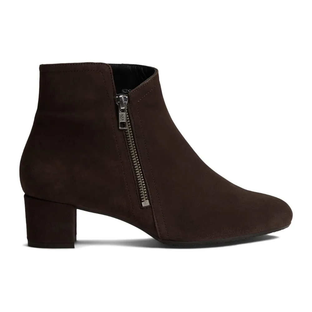 Premium Comfort Eric Michael Alexis