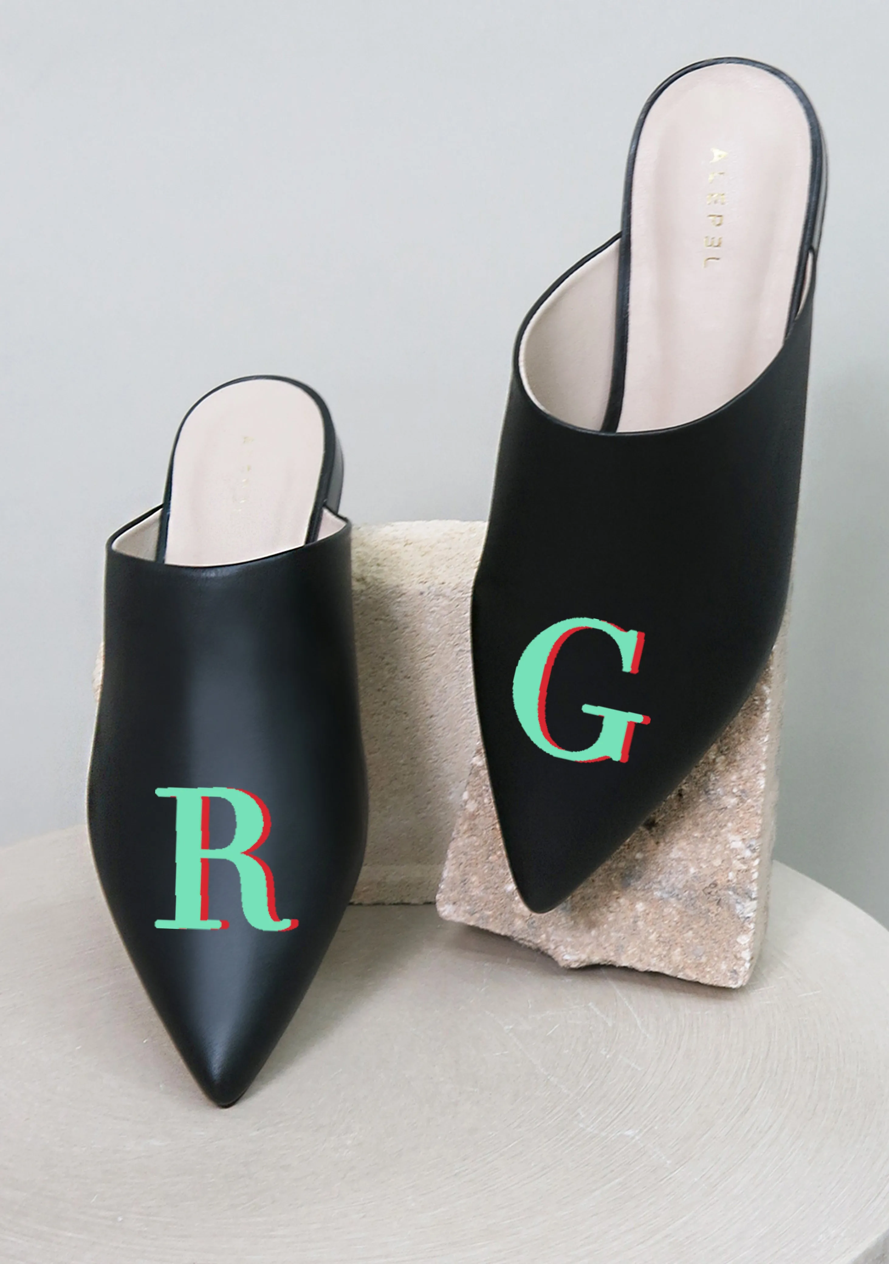 Quick-Cushion Monogram Black Pointe