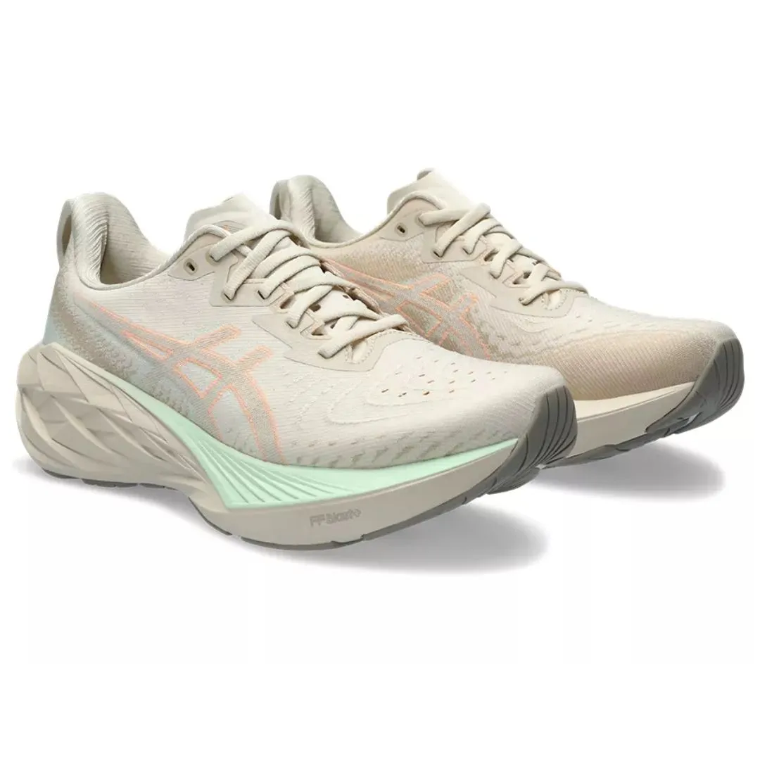 Refined fit Women's Novablast 4