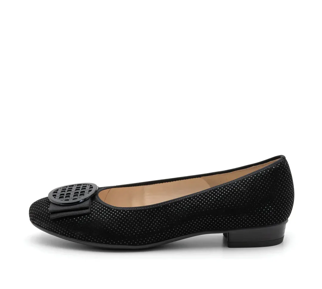 Refined Urban Bambi Women's Ornament Ballet Flat