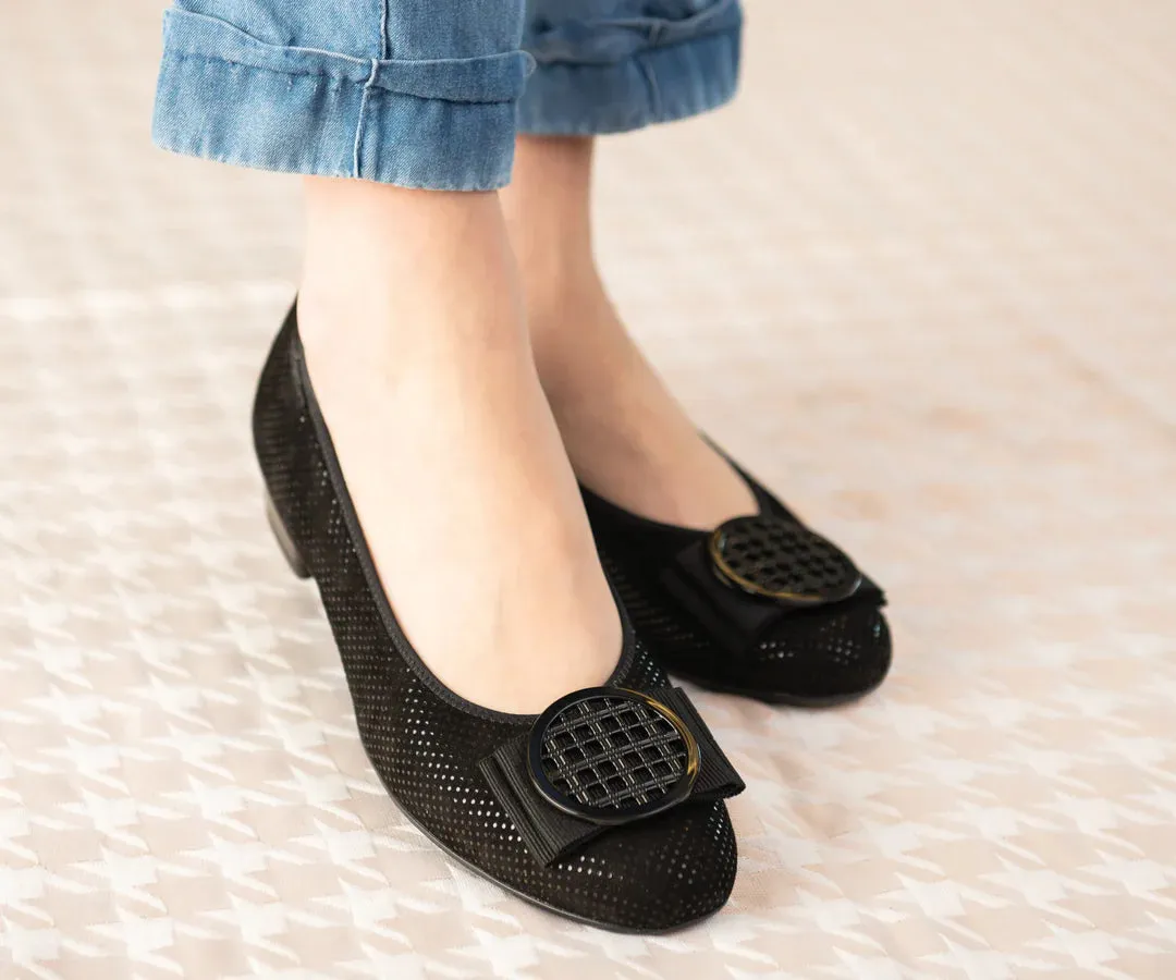 Refined Urban Bambi Women's Ornament Ballet Flat