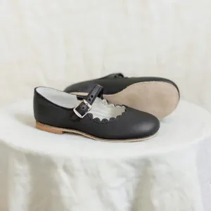 Cool kids' gear Adjustable - strap kids' shoes Scalloped Mary Jane - Black