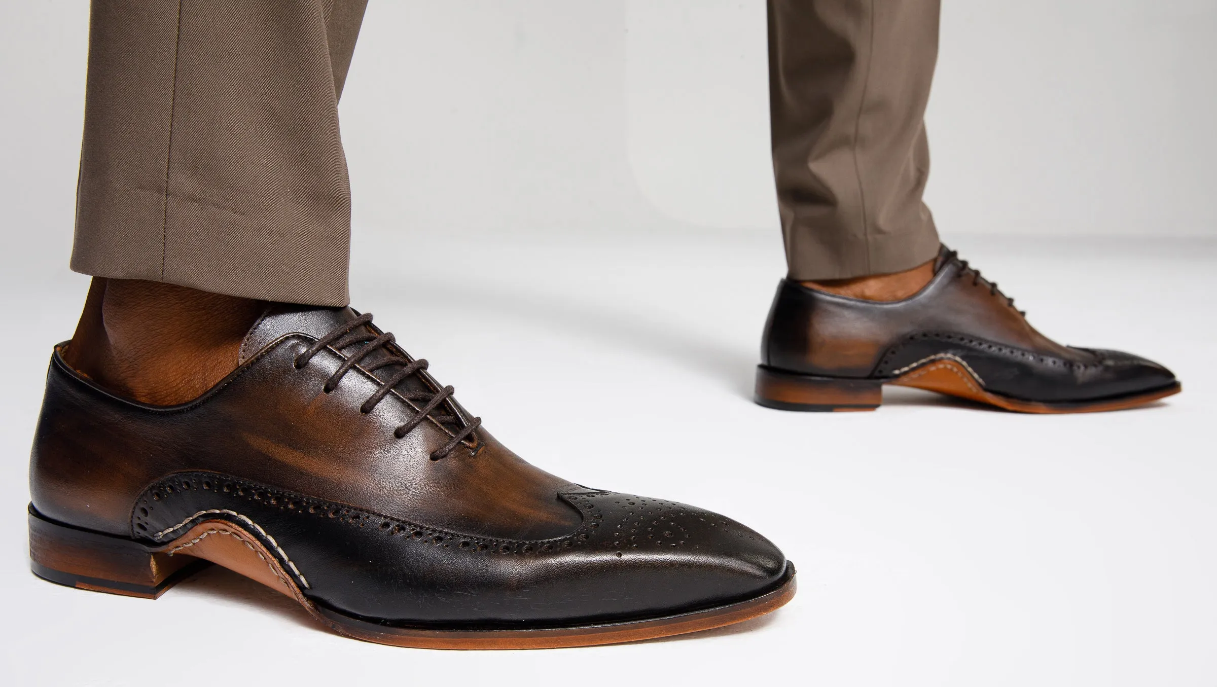 Seasonal The Royal Hand Craft Black & Brown Wingtip Oxford Men Shoe