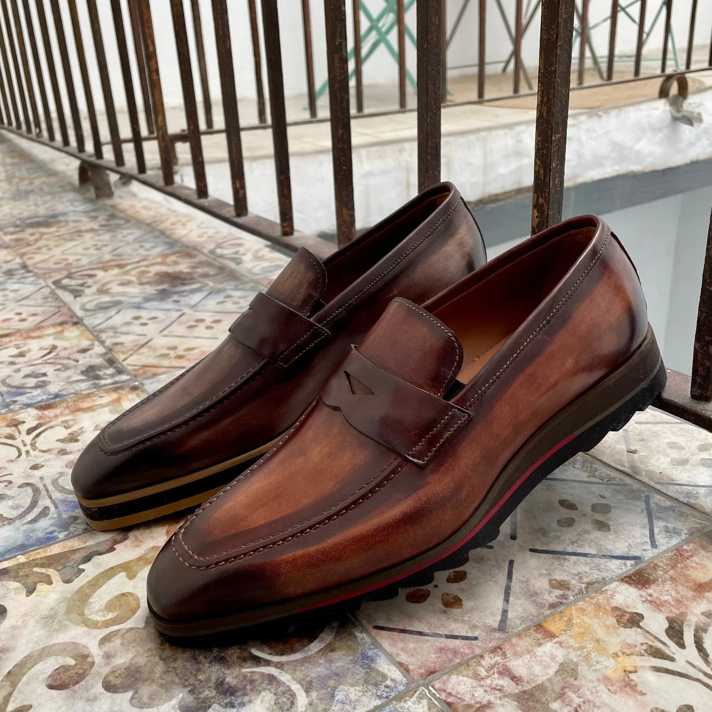 Sleek Silhouette AMBERES SPORT MARRONE LOAFER