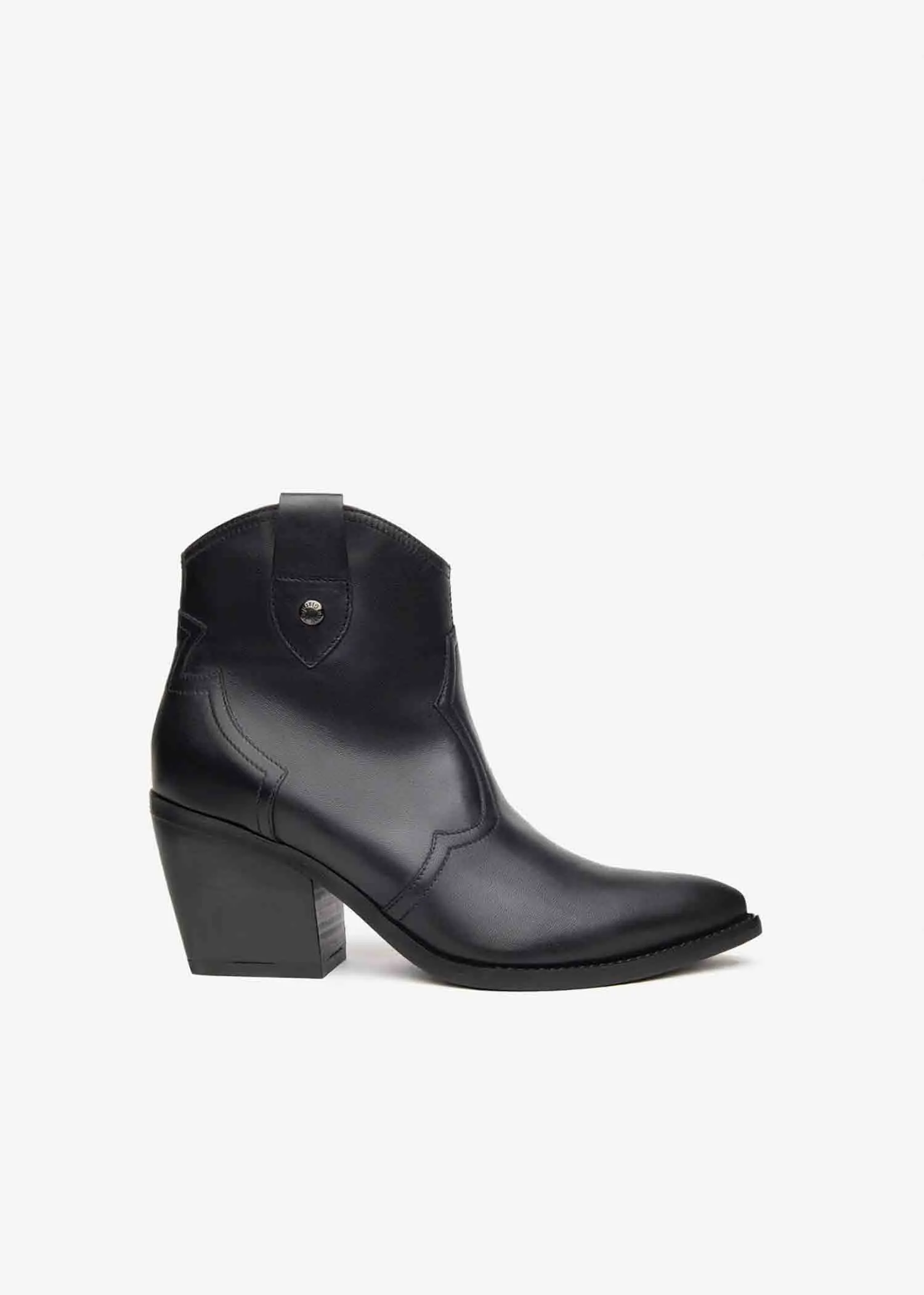 Smart Sole NeroGiardini Buttero Western Ankle Boot