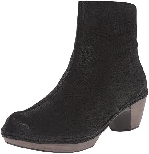 Smooth-Edge Almeria Ankle Bootie