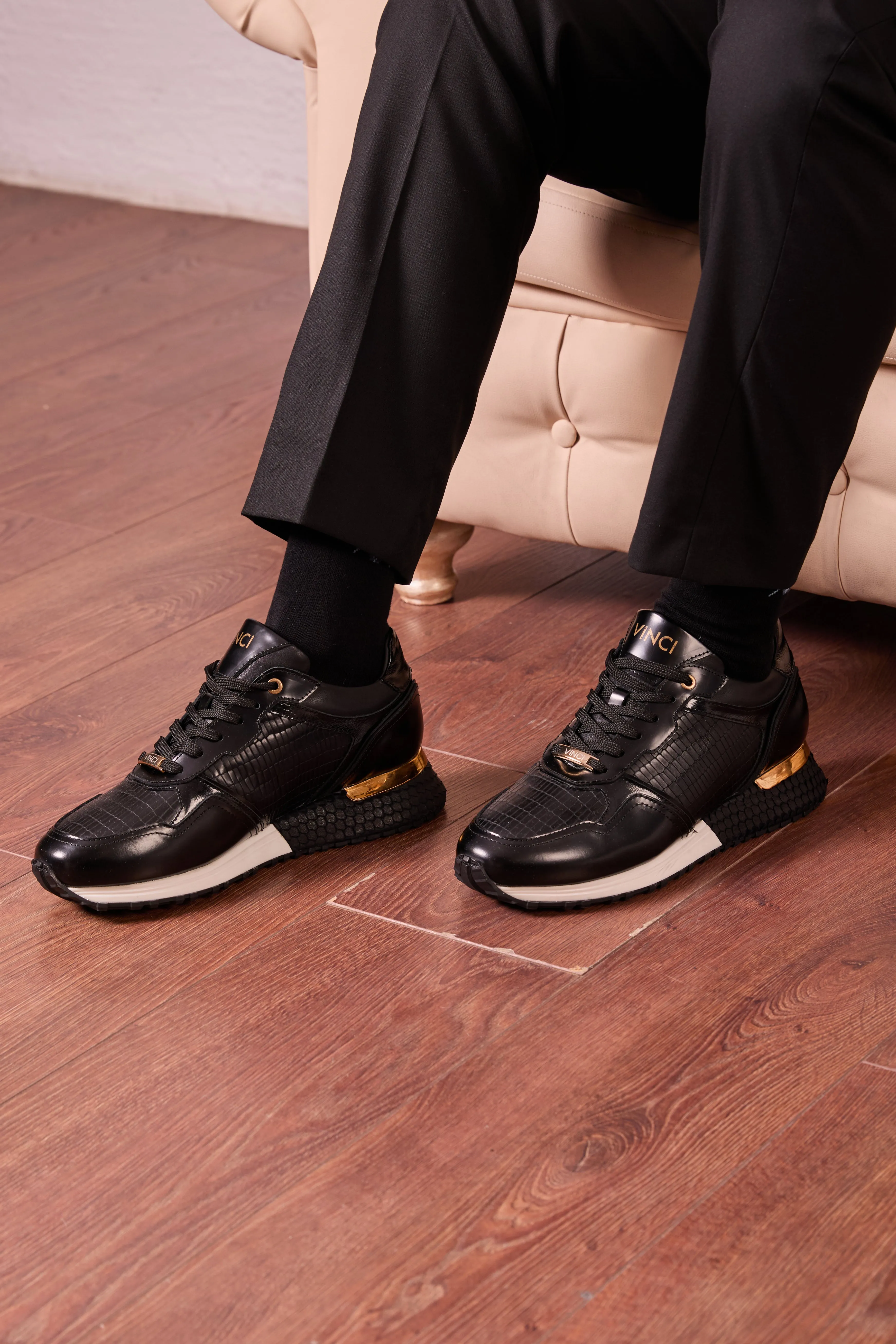 snug-fit The Empire Black Leather Men Sneaker