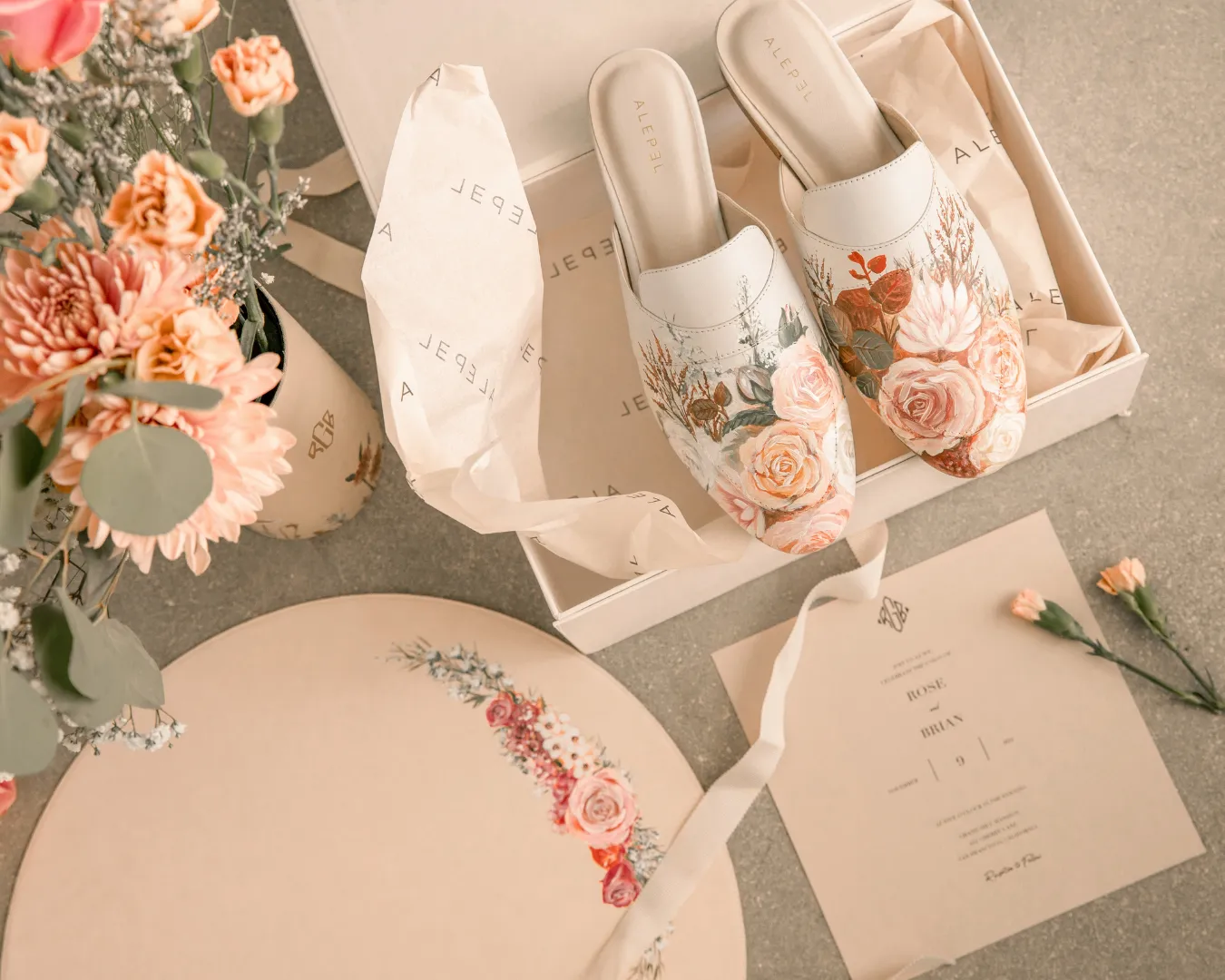 Soft Durable Material Bridal Bouquet White Mule