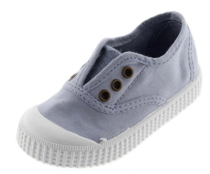 Soft Interior Victoria Girl's and Boy's Laceless Sneakers, Nube Cloud Blue
