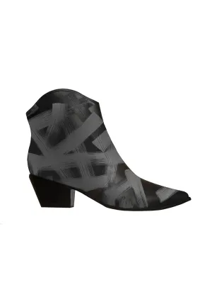 Splatter Black Cowboy Boot light texture Everyday Walk