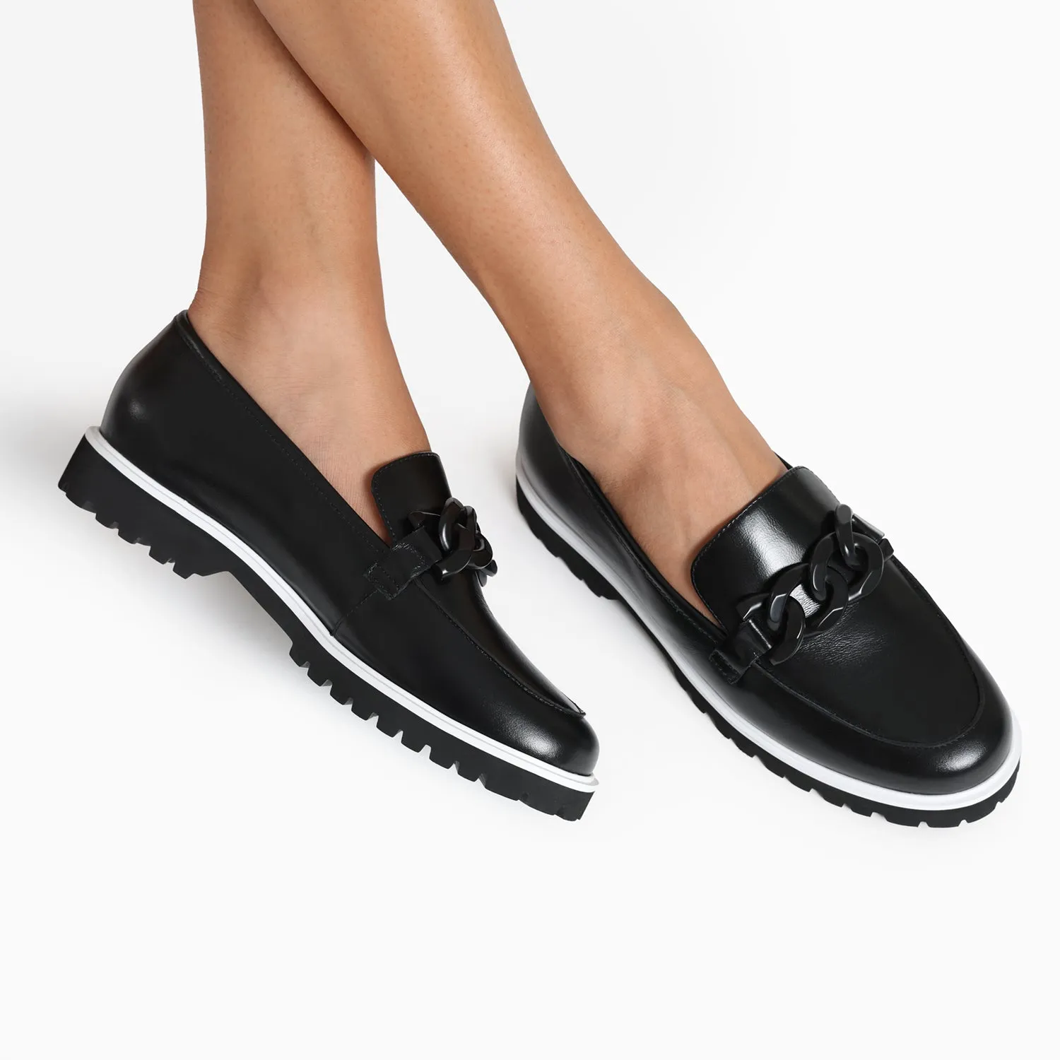 Stylish Design Dominica Loafer | Black oiled leather