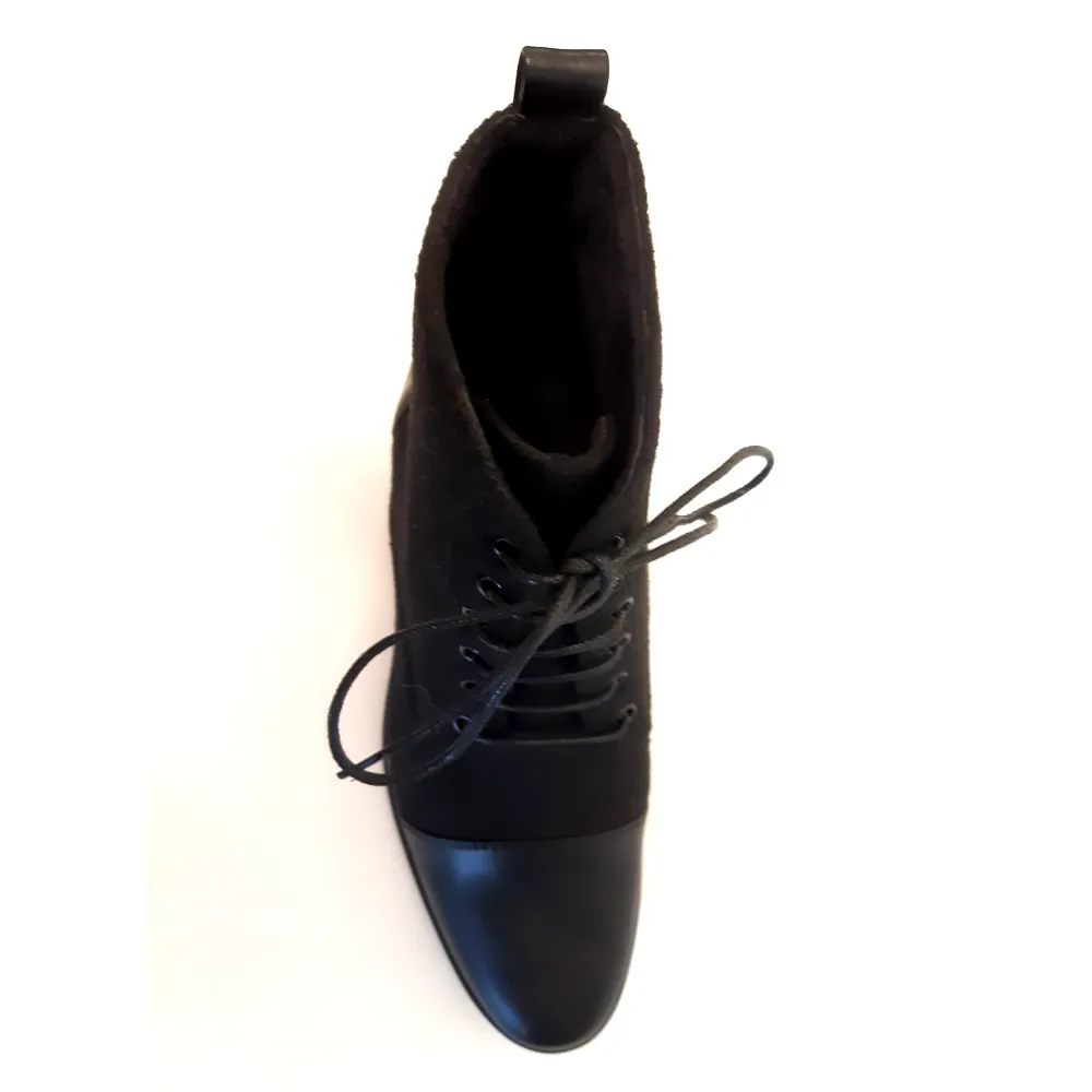 Stylish Protection The Traveler's Toecaps in Black