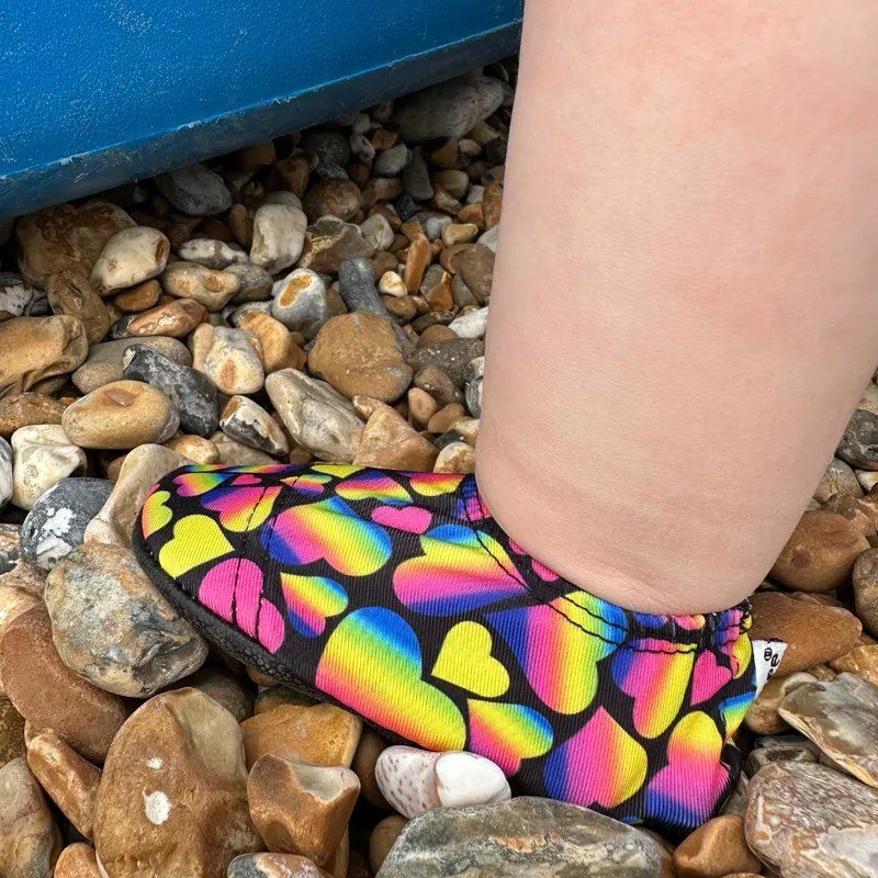 Tassel Kids Slipfree Kid's Non Slip Shoes - Neon Hearts