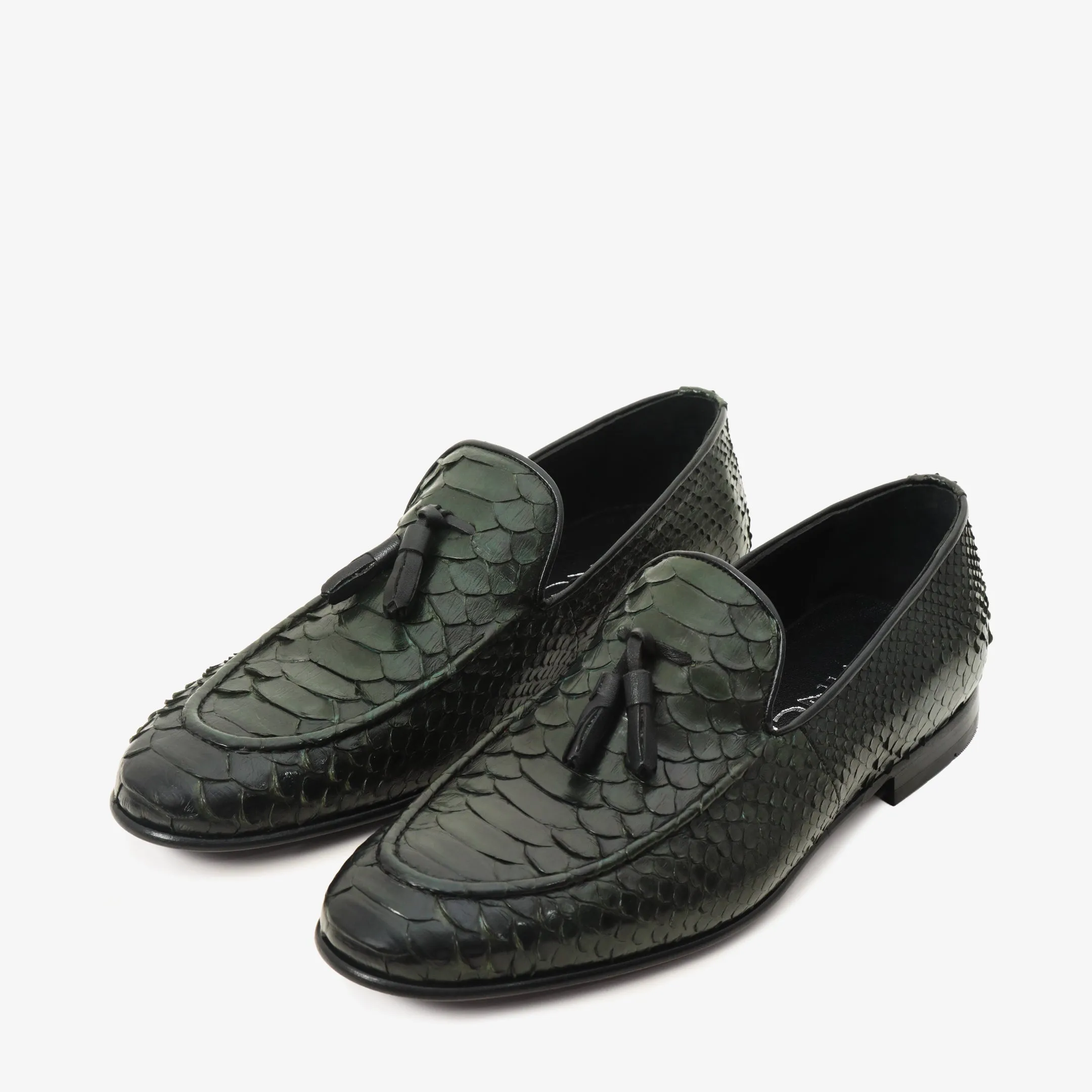 The Bethesda Green Pyhtn Skin Leather Tassel Loafer Men Shoe Pointed-Toe