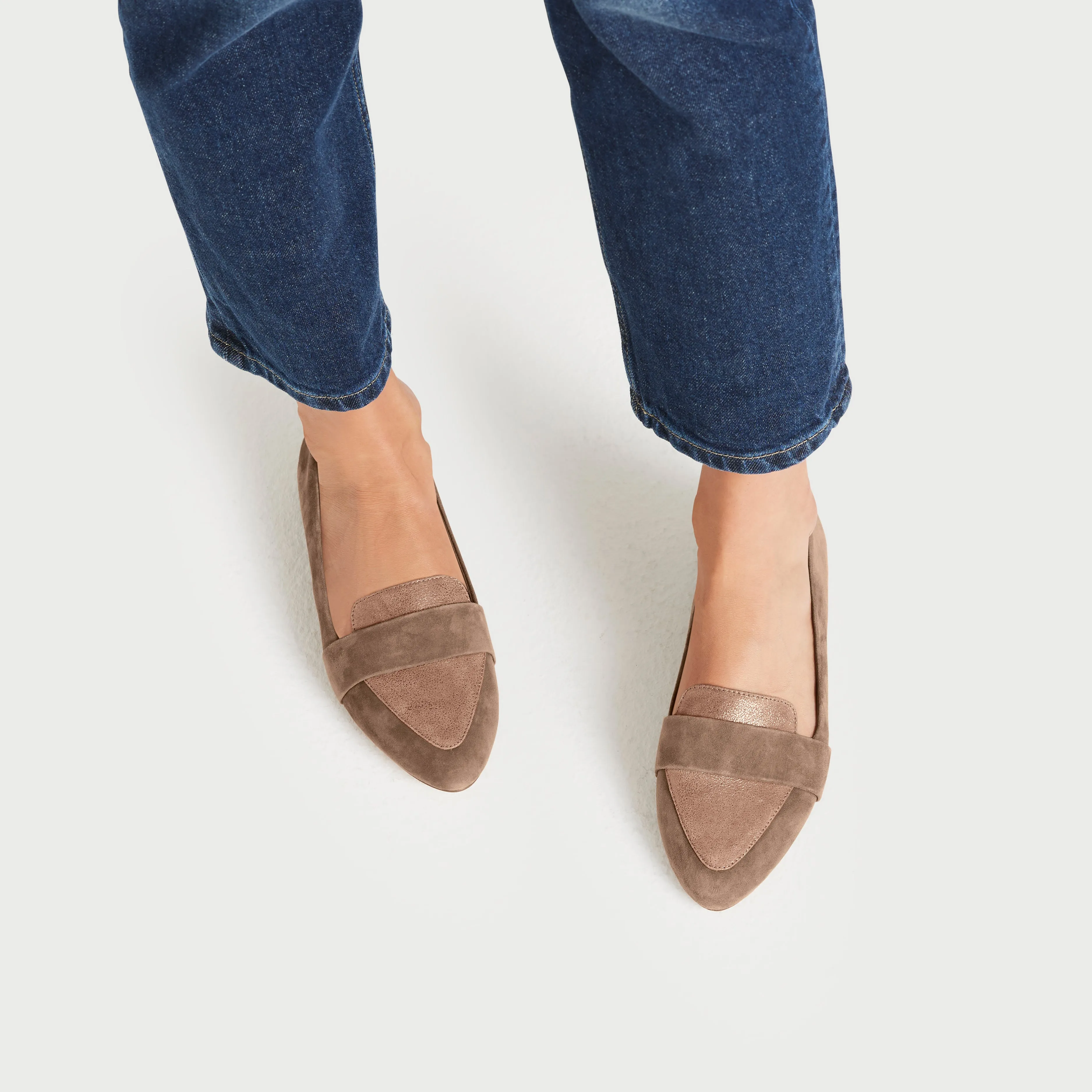 The Blackbird - Oak Shimmer Suede Superior Comfort