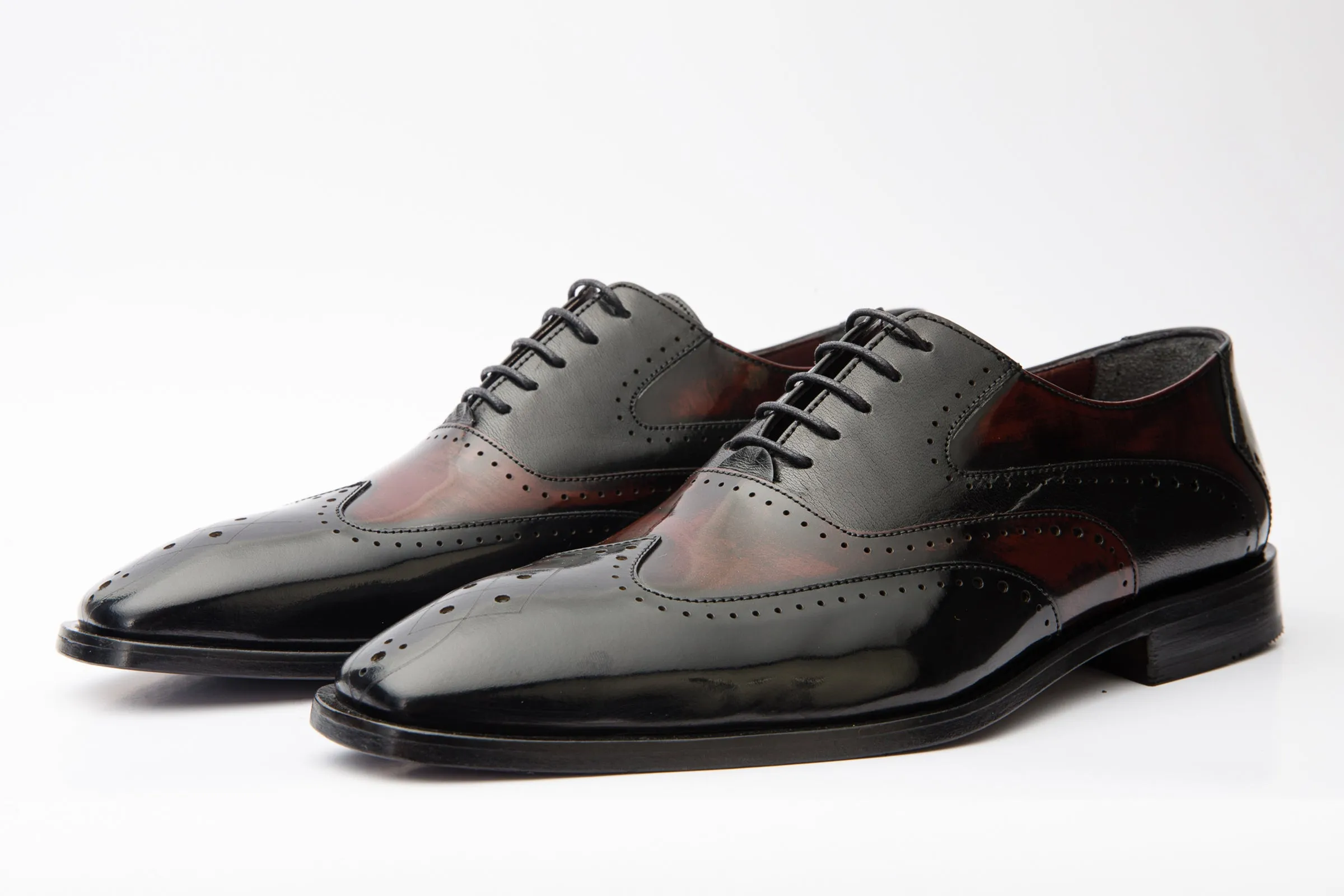 The Dicle Black/Burgundy Wingtip Semi Brogue Derby Men Shoe cross-training