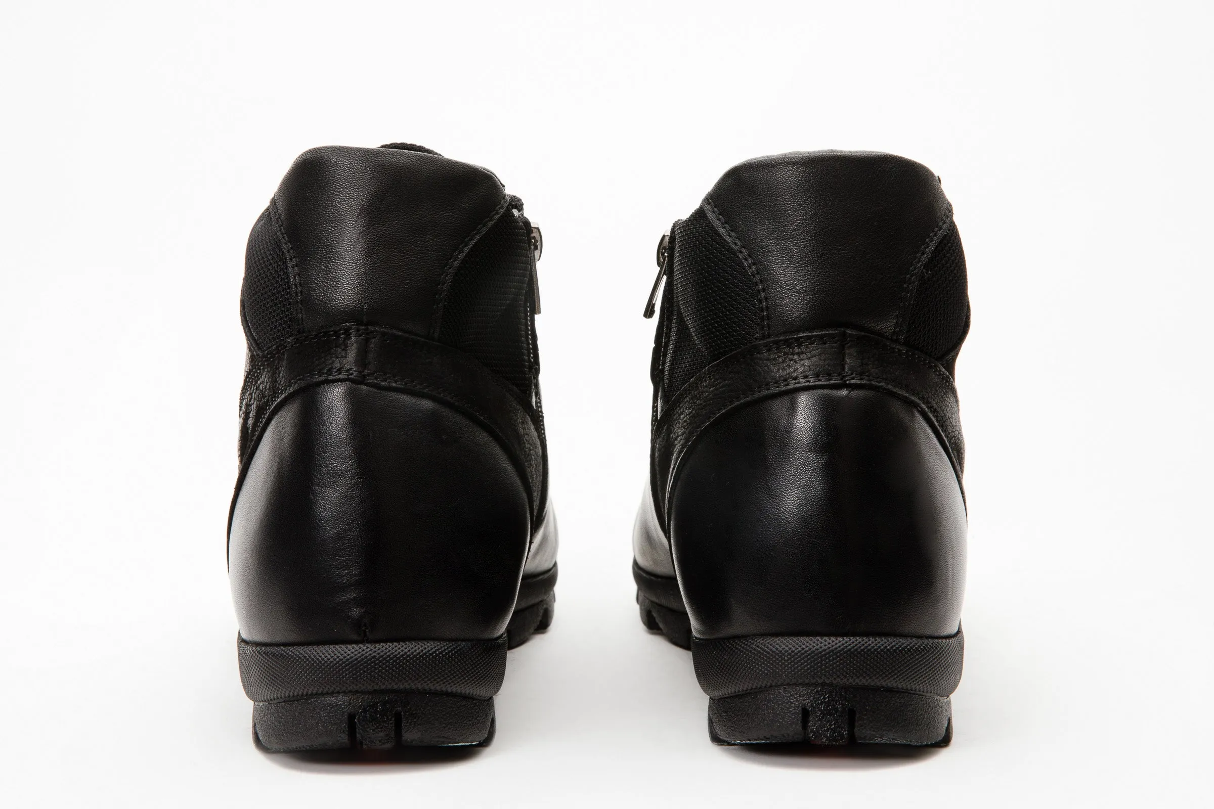 The Houston Leather Black Lace-Up Casual Men Boot with a Zipper All-season