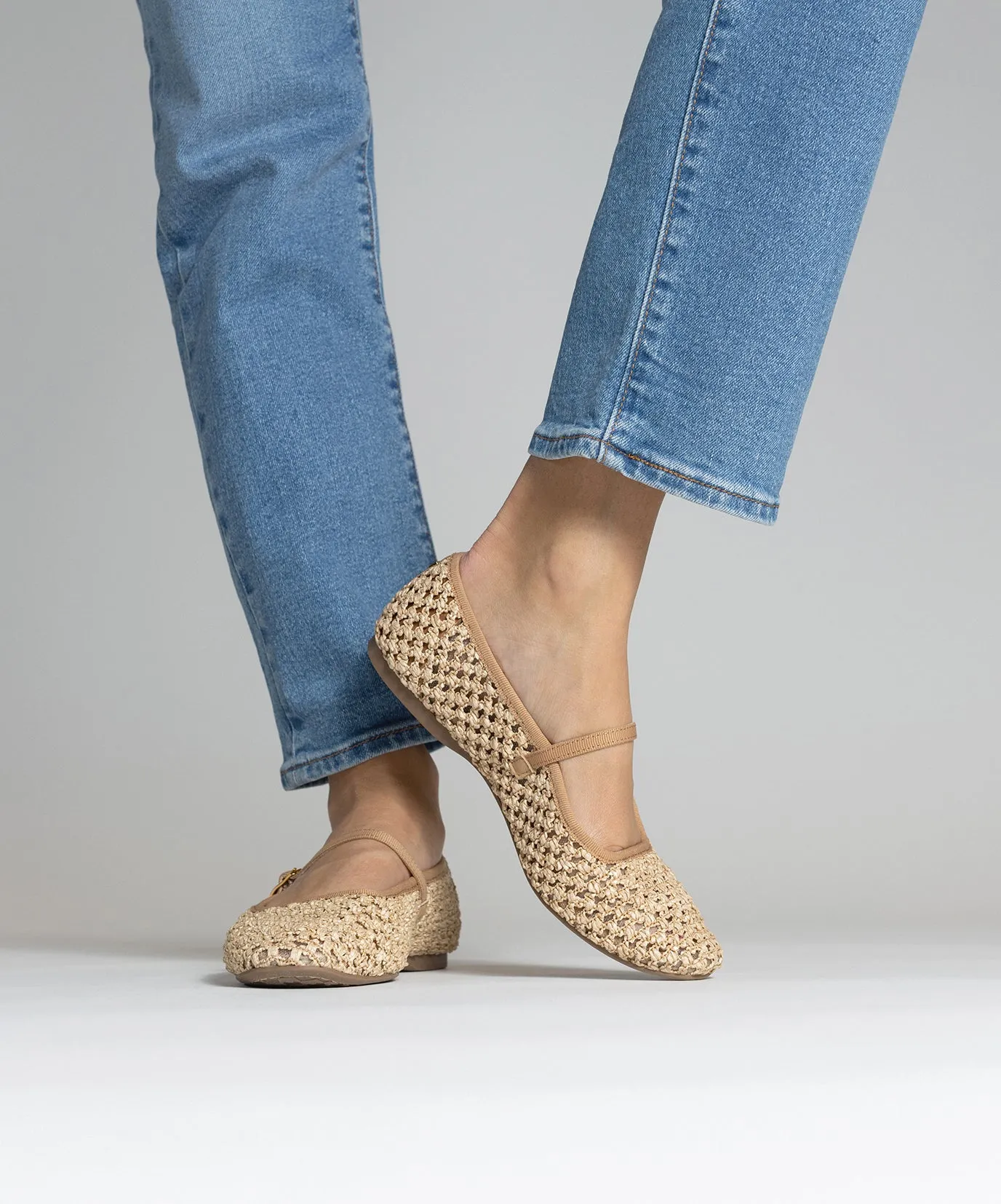 The Hummingbird Mary Jane - Tan Openweave Chic Comfort