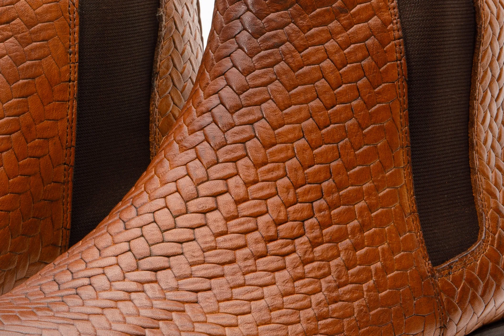 The Oslo Tan Leather Chelsea Men Boot Field-Ready
