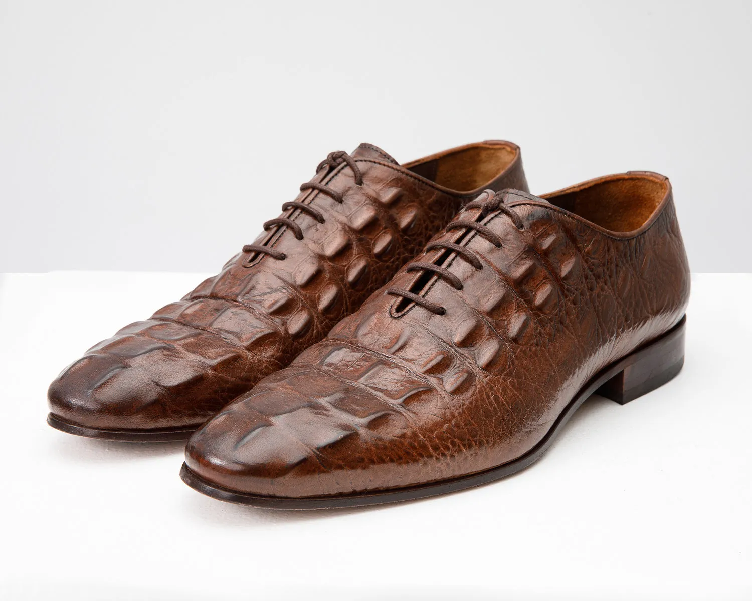The Randor Brown Crocodile Leather Oxford Men Shoe Studded-Heel