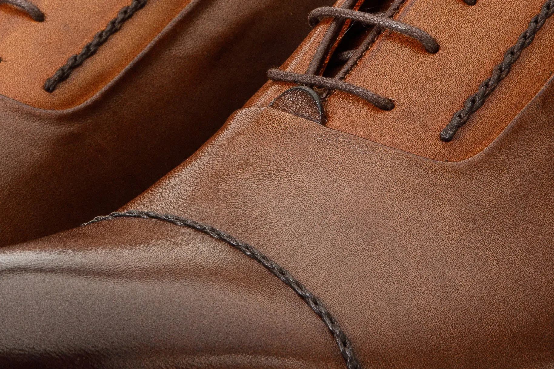 The Rome Tan Leather Oxford Cap-Toe Men Boot Camp-Lock