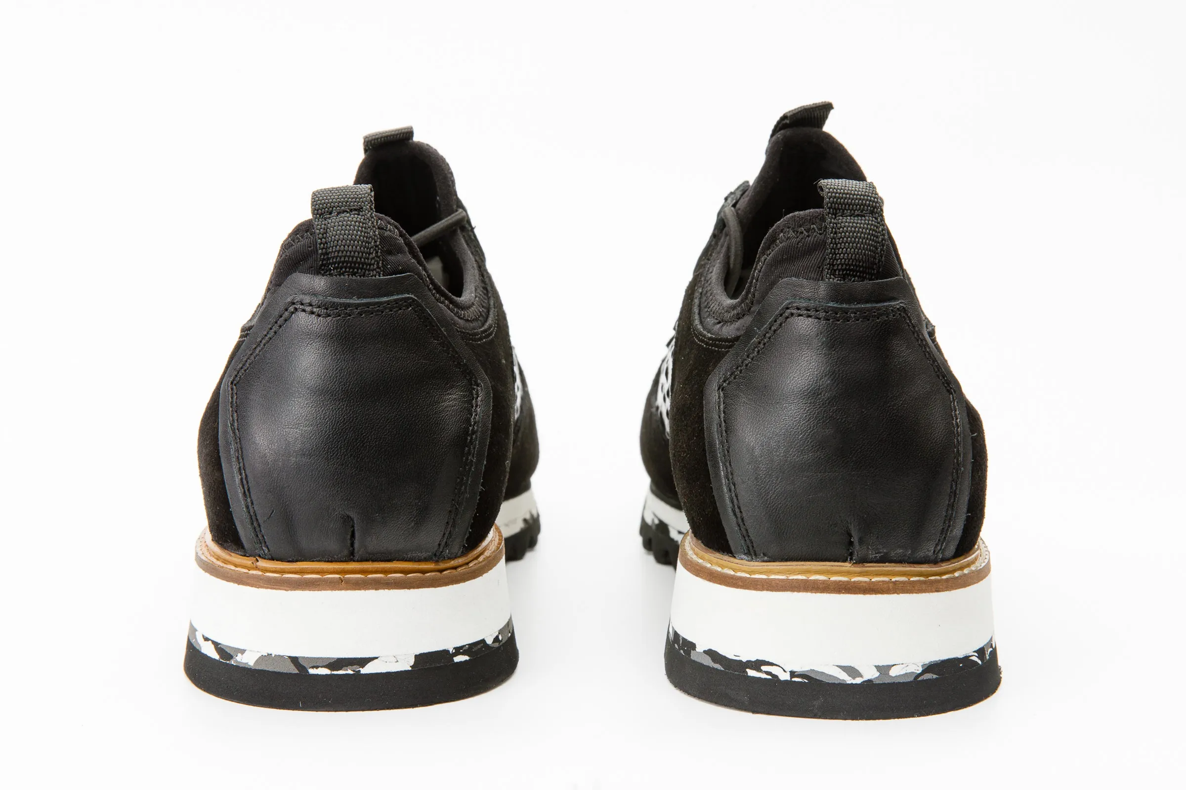 The Sopez Black Leather Men Sneaker Quick-Lace